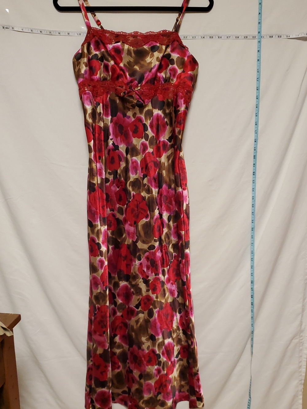Flora Nikrooz Red Lace-Trim Satin Maxi Gownwith Floral Print Med